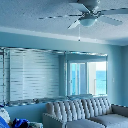 Apartamento Regency Towers 1014